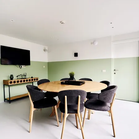 別荘 Le Reflet De L'ourthe *